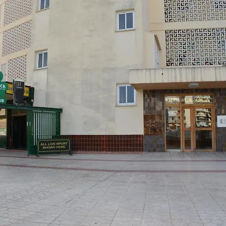 Blue&grey Oca Holidays Apts شقة